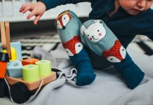10 niebanalnych pomysłów na zabawy w żłobku dla 2 latka