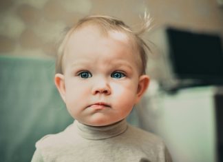 dlaczego nie należy podnosić głosu na dzieci w żłobku