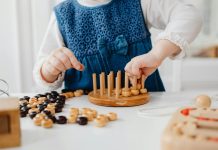 Metoda Montessori – co to jest i na czym polega? Metoda Montessori – co to jest i na czym polega