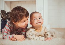 Gdzie można zrobić kurs opiekunki dziecięcej