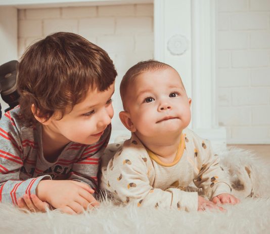Gdzie można zrobić kurs opiekunki dziecięcej