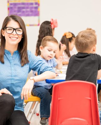 Ile godzin pracuje nauczyciel w przedszkolu