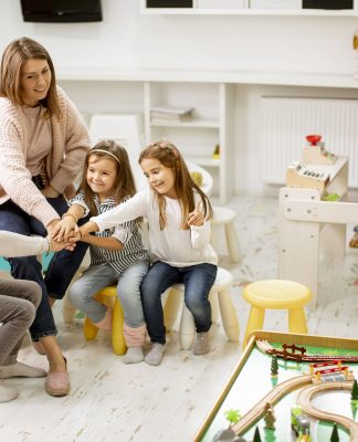zabawy montessori dla 2 latka